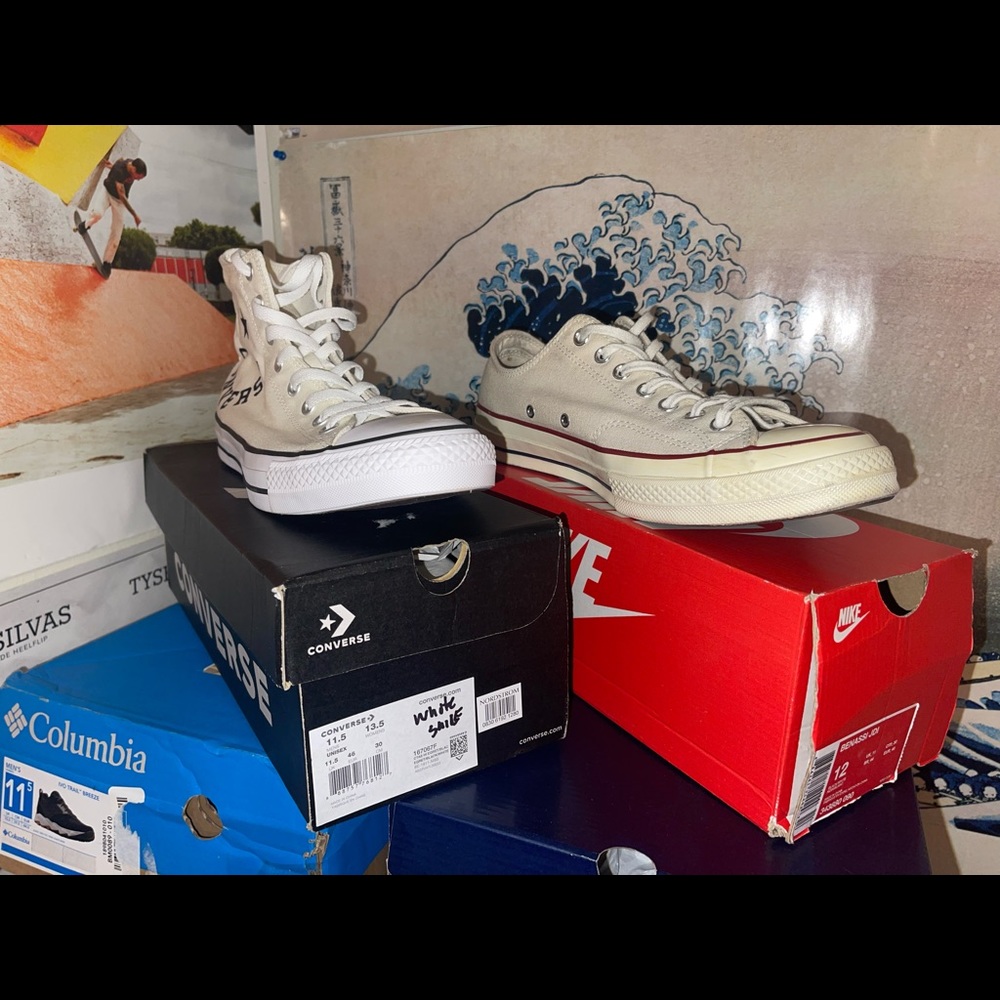2 pairs of converse all stars